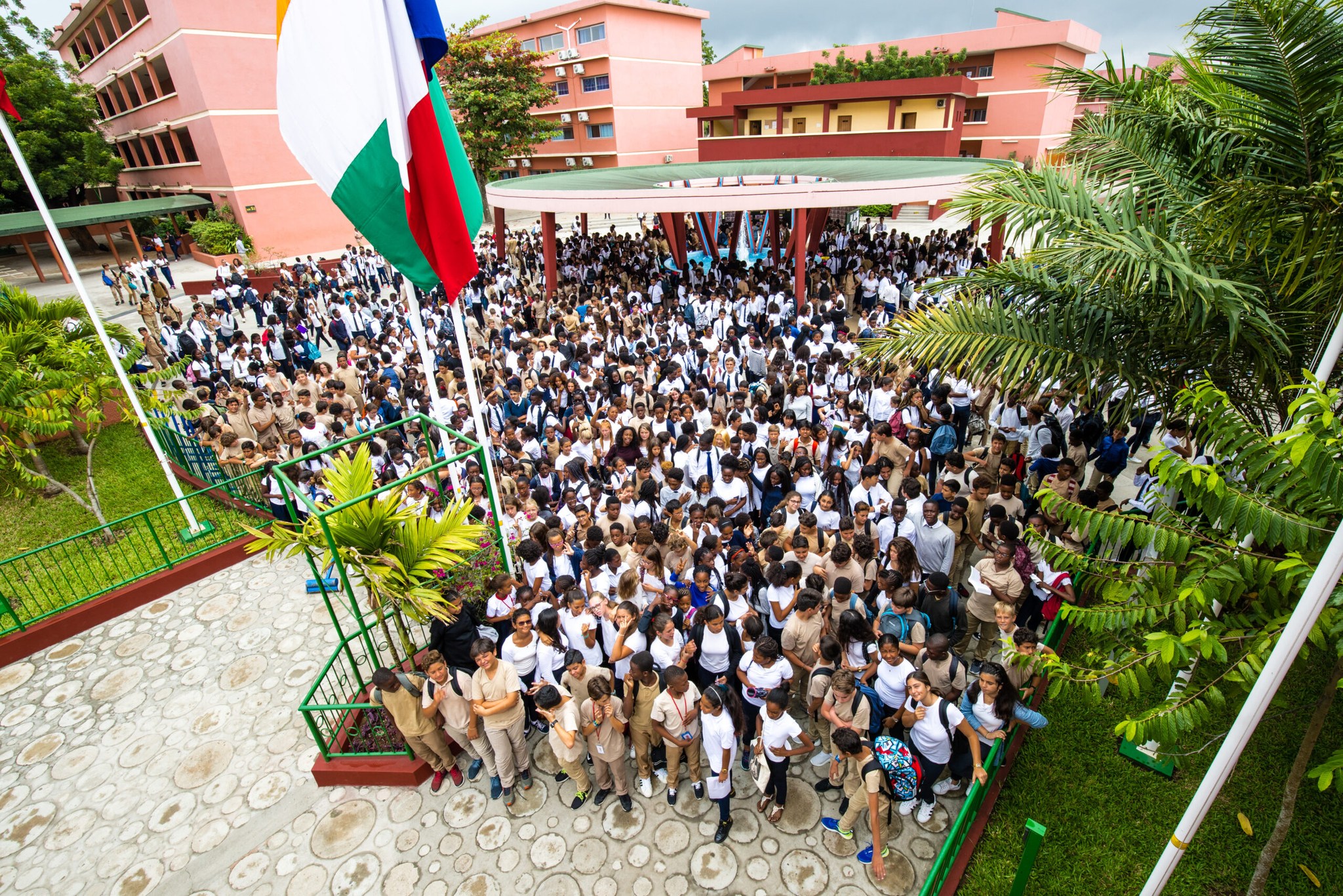 Liste des 12 établissements d'enseignement français homologués établis en Côte d'Ivoire